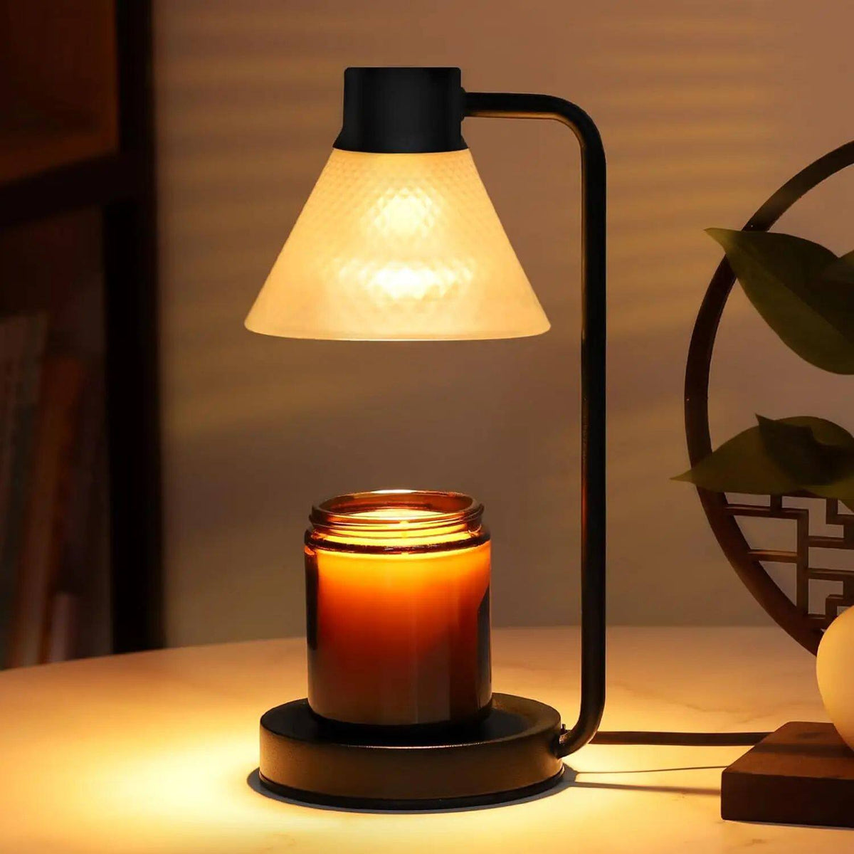 Fragrance melting wax lamp