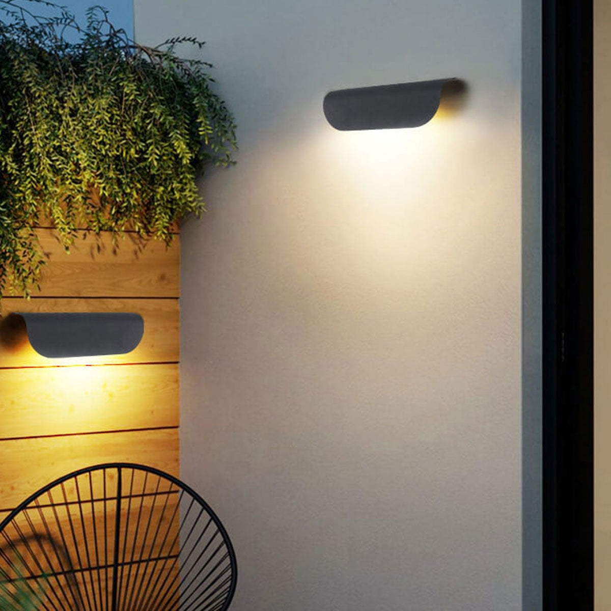 Modern Outdoor Curved Waterproof LED Garden Wall Sconce Lamp