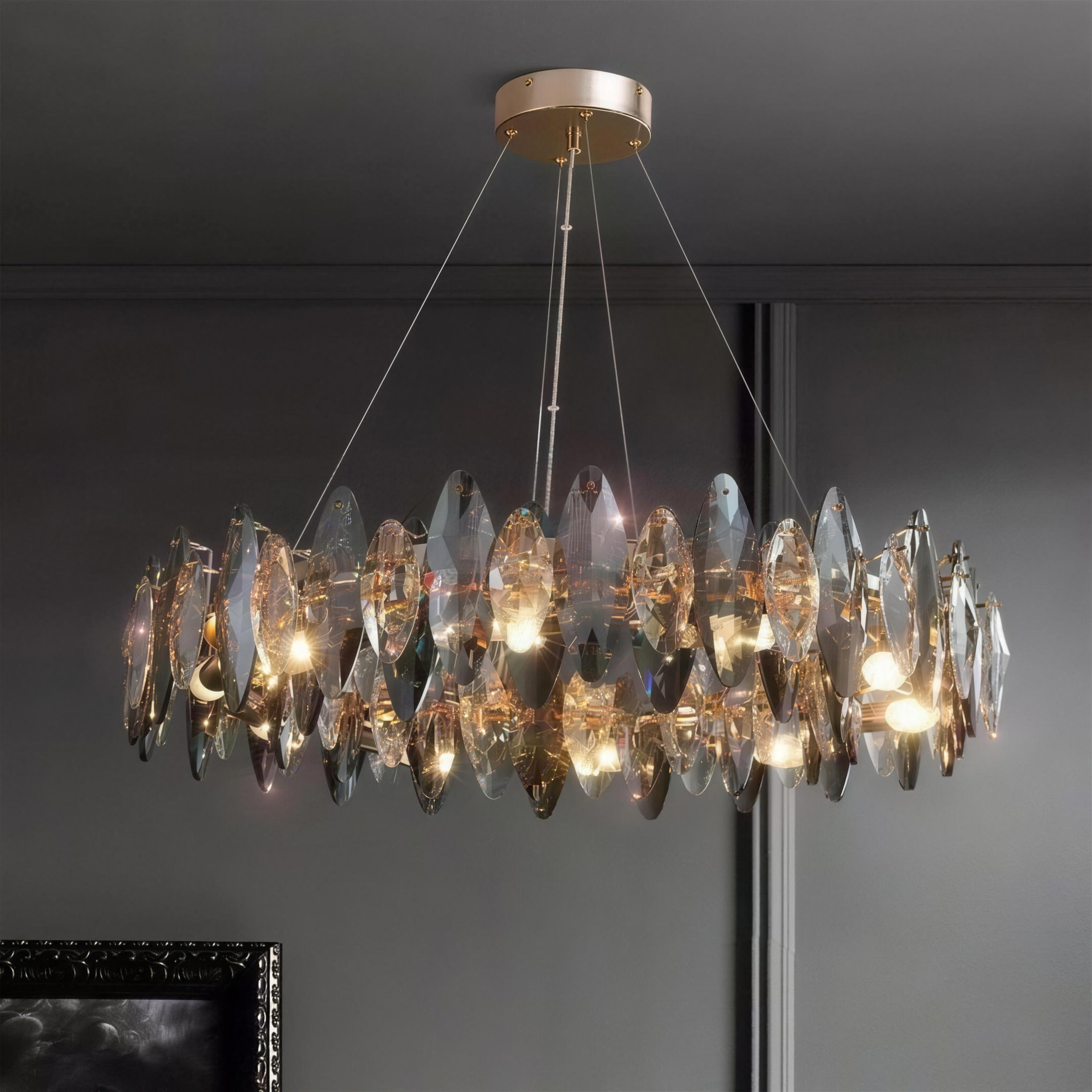Ösedum Facet Crystal Chandelier over a dining table