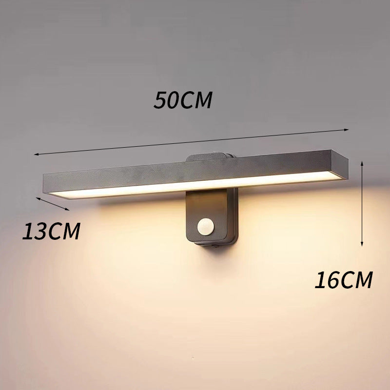 Outdoor wall lamp