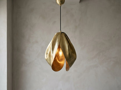 Ösedum Flow draped brass pendant